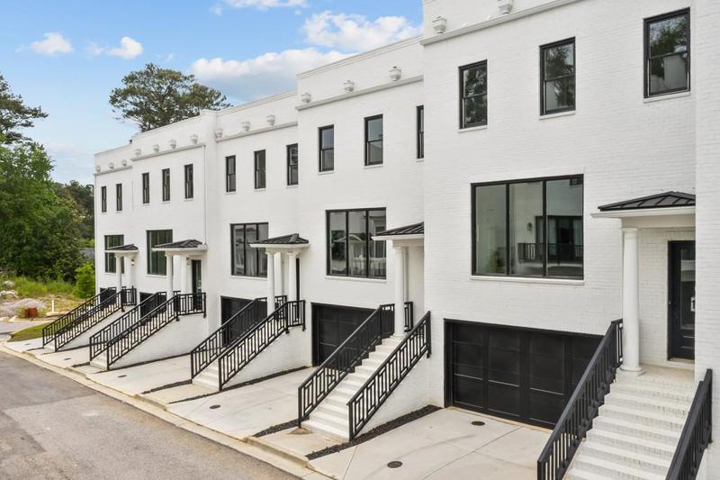 Image for property 3667 Peachtree Road 13, Atlanta, GA 30319