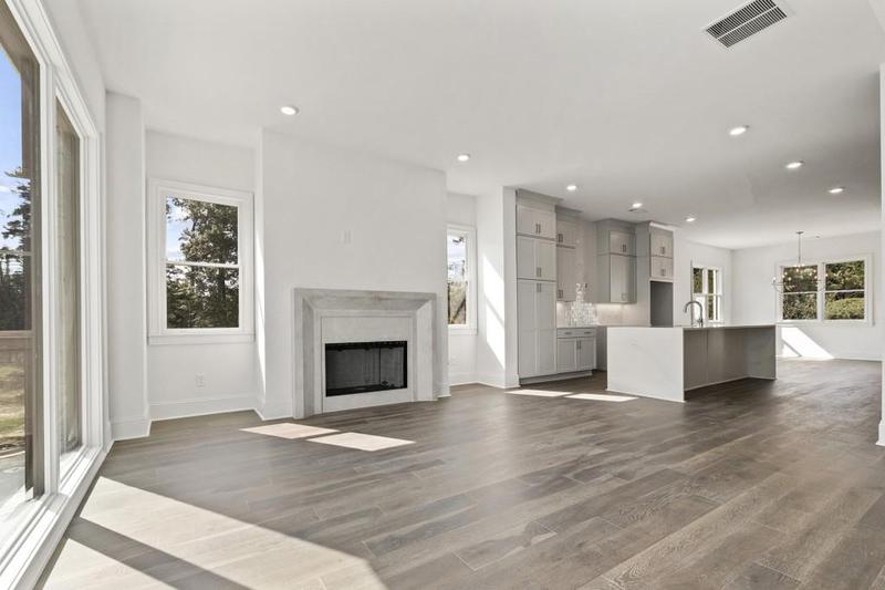 Image for property 3667 Peachtree Road 13, Atlanta, GA 30319