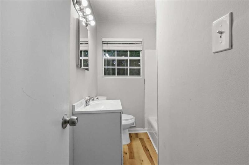Image for property 3536 Collier Drive, Atlanta, GA 30331