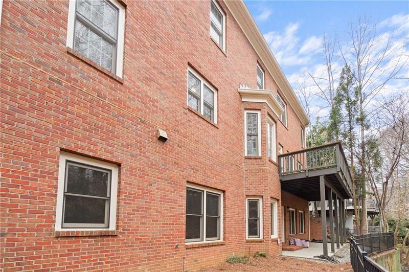 Image for property 2865 Payton Oaks Drive, Atlanta, GA 30345