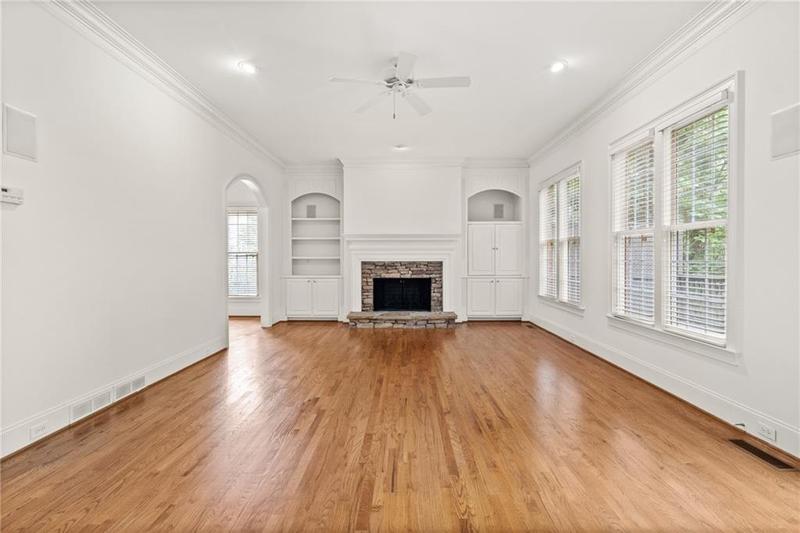 Image for property 2865 Payton Oaks Drive, Atlanta, GA 30345