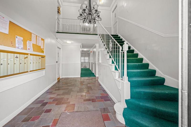Image for property 6851 Roswell Road I18, Sandy Springs, GA 30328