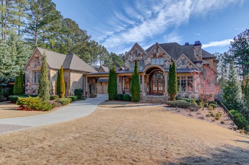 Image for property 922 Little Darby Lane, Suwanee, GA 30024