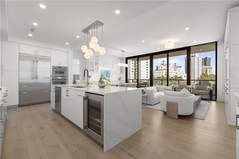 Image for property 2425 Peachtree Road 902, Atlanta, GA 30305