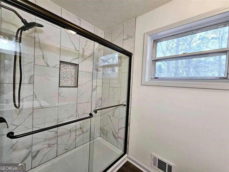 Image for property 3109 Cloverhurst Circle, East Point, GA 30344