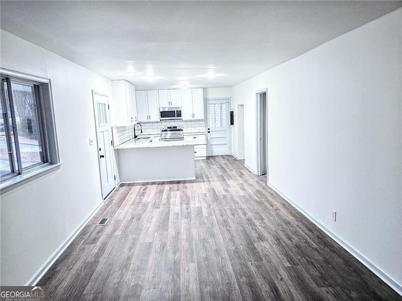 Image for property 3109 Cloverhurst Circle, East Point, GA 30344
