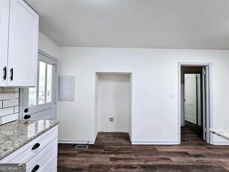 Image for property 3109 Cloverhurst Circle, East Point, GA 30344