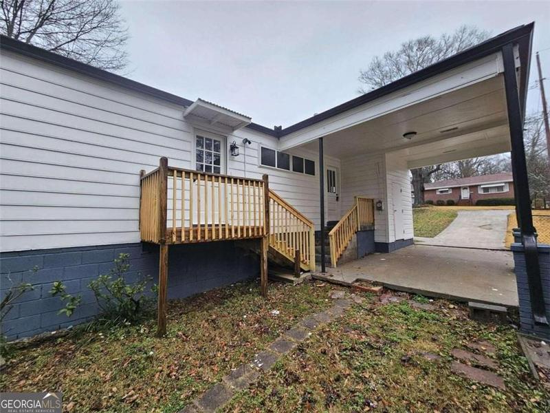 Image for property 3109 Cloverhurst Circle, East Point, GA 30344