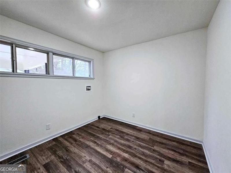 Image for property 3109 Cloverhurst Circle, East Point, GA 30344