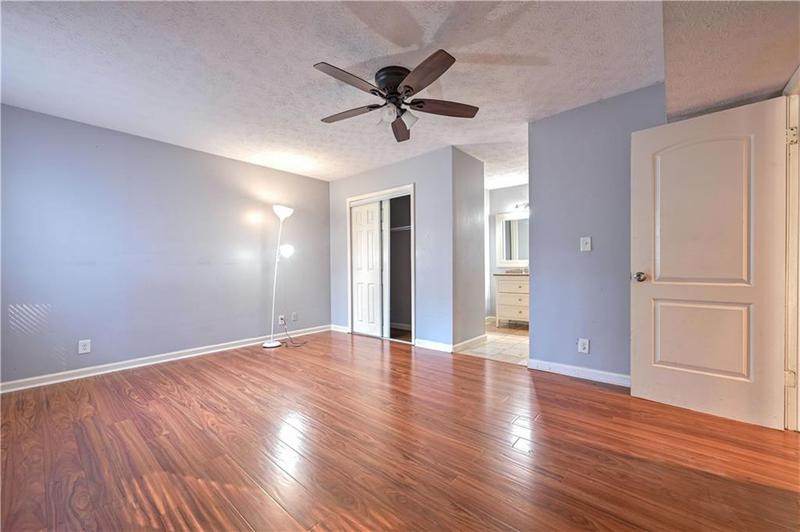 Image for property 4650 Heather Court, Union City, GA 30291