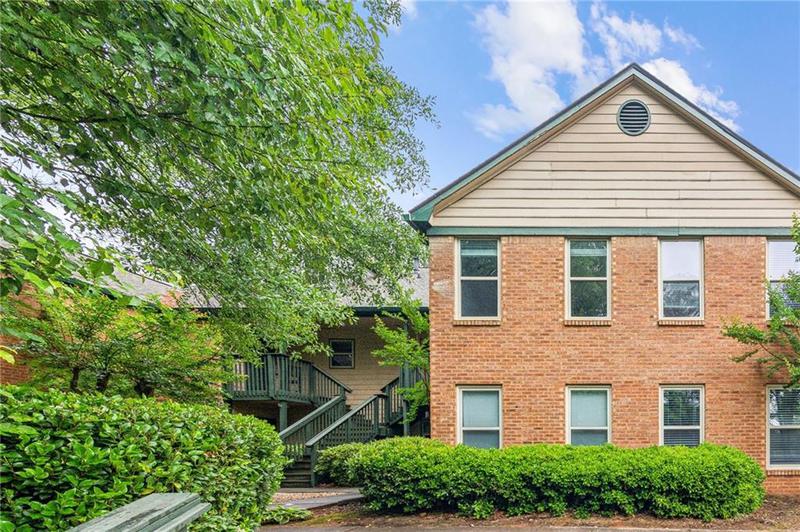 Image for property 721 Beaufort Circle, Duluth, GA 30096