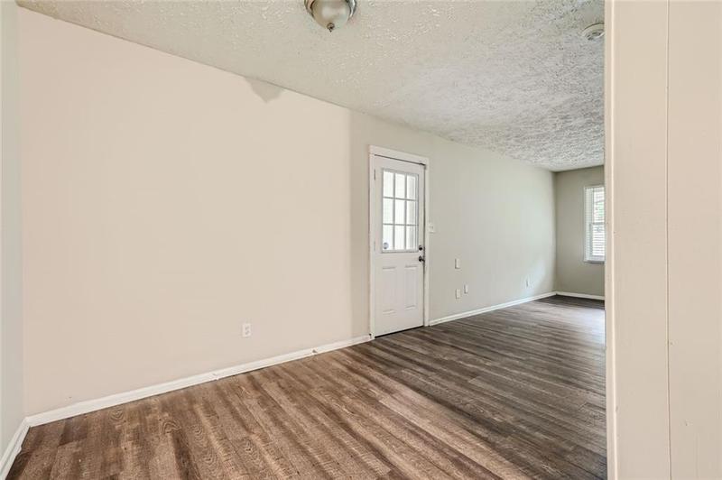 Image for property 700 Symphony Lane, Atlanta, GA 30318