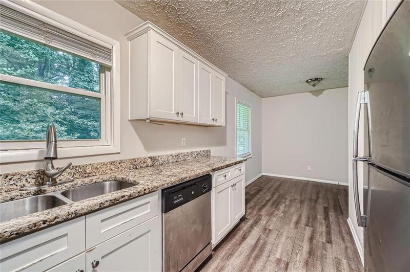 Image for property 700 Symphony Lane, Atlanta, GA 30318