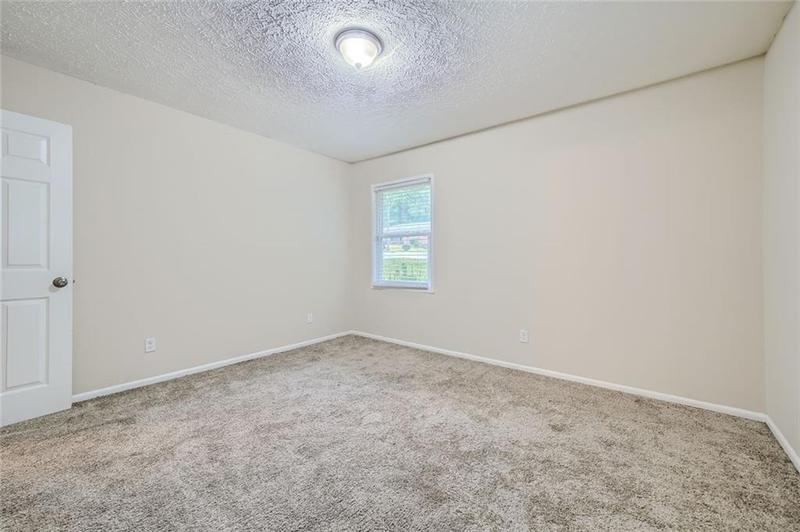Image for property 700 Symphony Lane, Atlanta, GA 30318