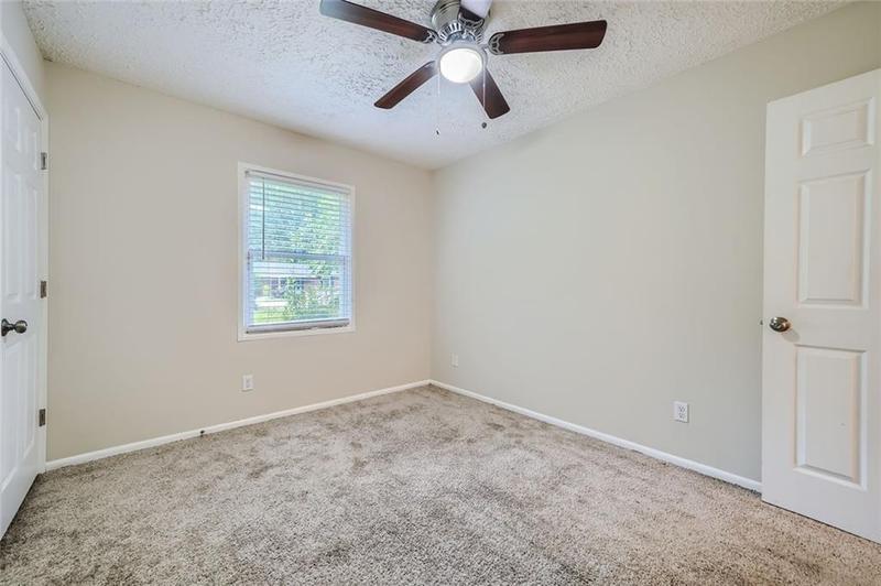 Image for property 700 Symphony Lane, Atlanta, GA 30318