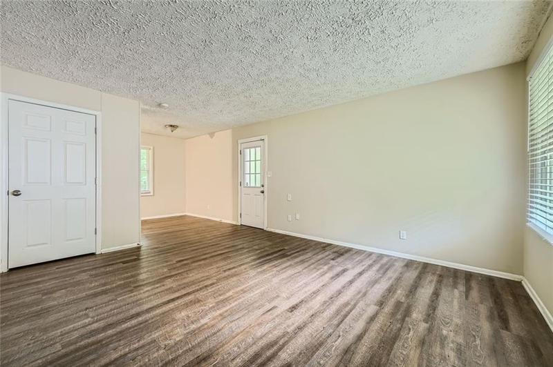 Image for property 700 Symphony Lane, Atlanta, GA 30318