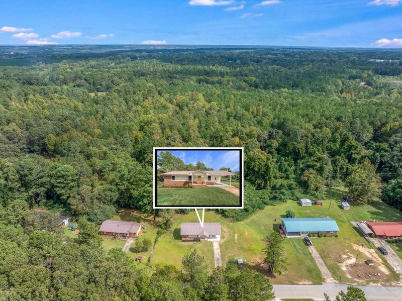 Image for property 1242 Thornton Drive, Elberton, GA 30635