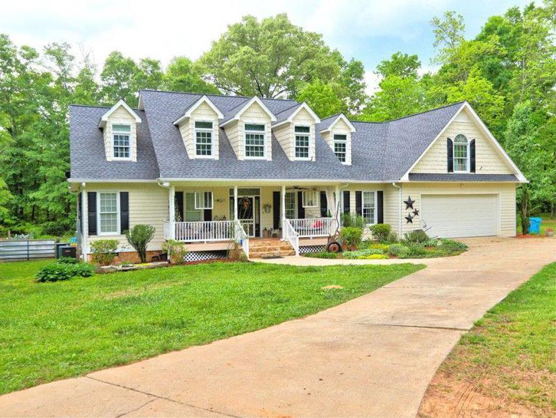 Image for property 330 FLINT HILL Road, Aragon, GA 30104