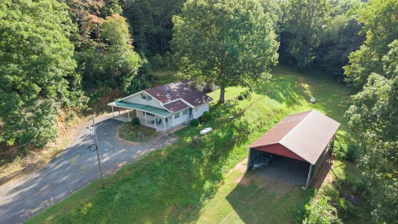 Image for property 239 Glenn Elliott Road, Dahlonega, GA 30533
