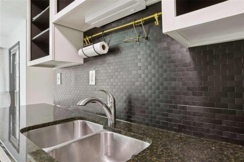 Image for property 702 Glenleaf Drive, Peachtree Corners, GA 30092