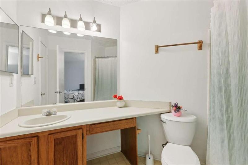 Image for property 702 Glenleaf Drive, Peachtree Corners, GA 30092