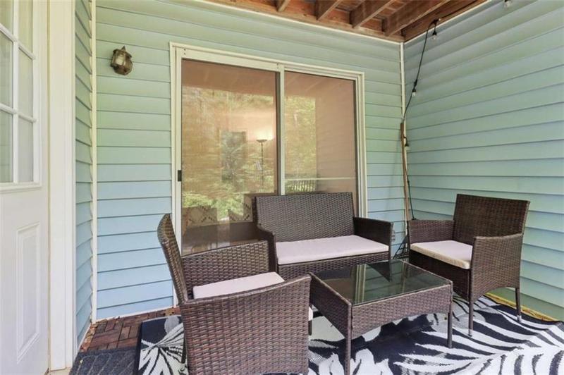 Image for property 702 Glenleaf Drive, Peachtree Corners, GA 30092