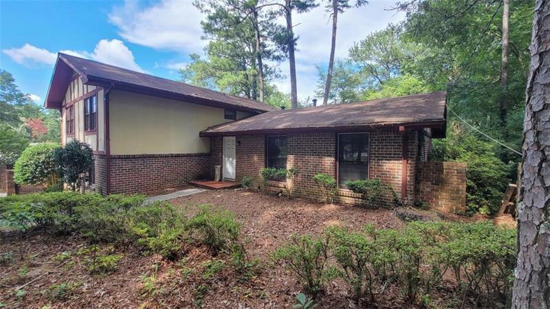Image for property 664 INDIAN CREEK Drive, Stone Mountain, GA 30083
