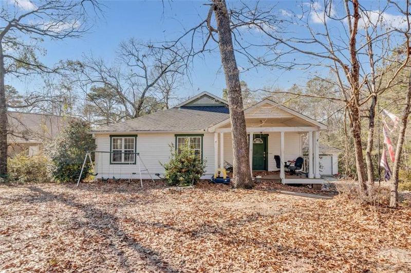 Image for property 111 Laurel Oak Lane, Warner Robins, GA 31093