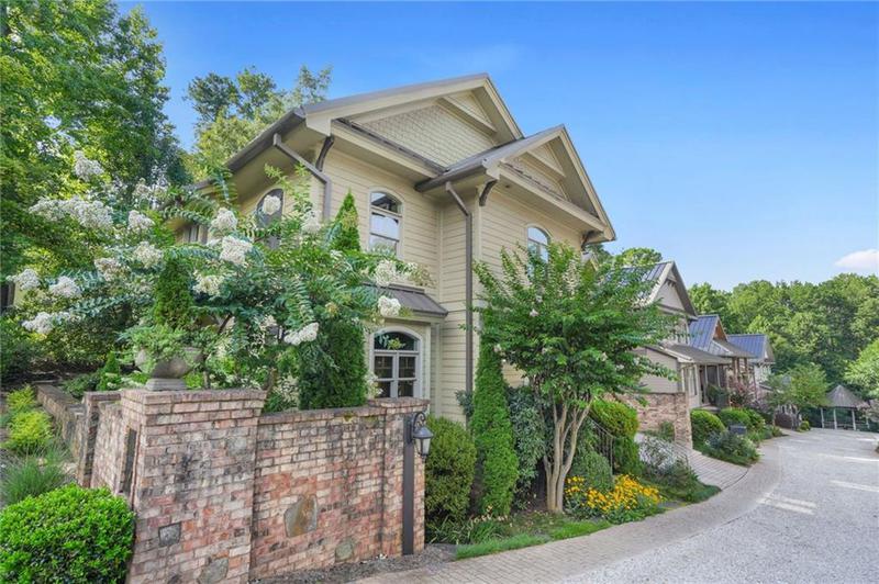 Image for property 105 Weatherford Place, Roswell, GA 30075