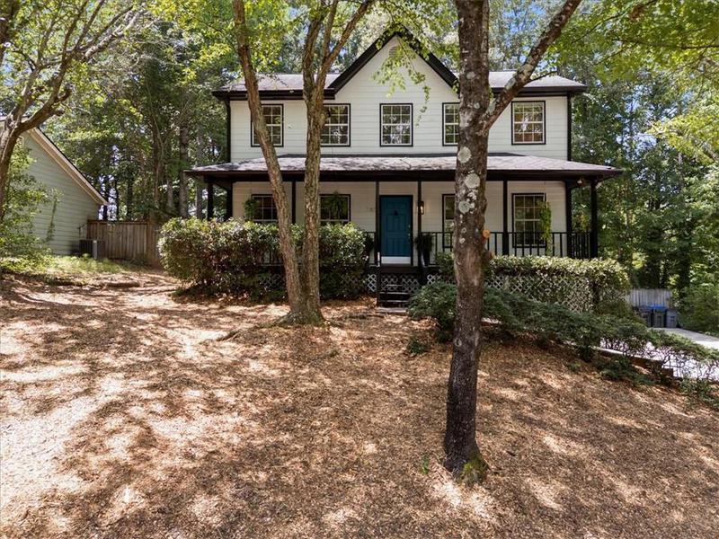 Image for property 385 Roswell Farms Road, Roswell, GA 30075