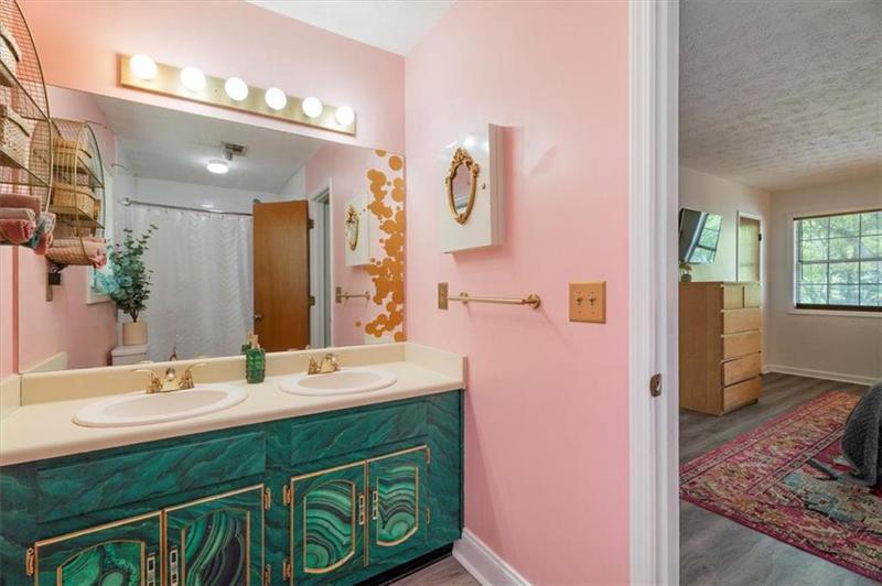 Image for property 385 Roswell Farms Road, Roswell, GA 30075