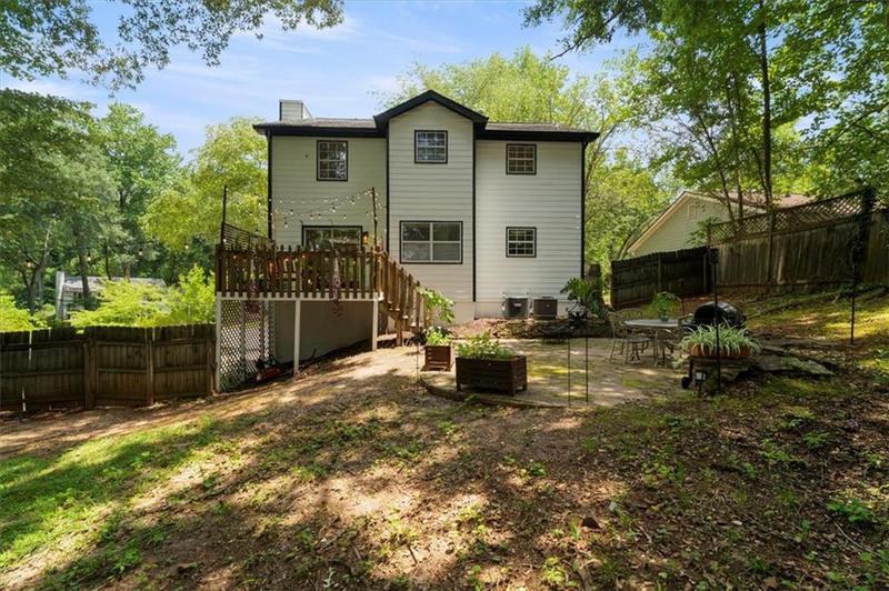 Image for property 385 Roswell Farms Road, Roswell, GA 30075