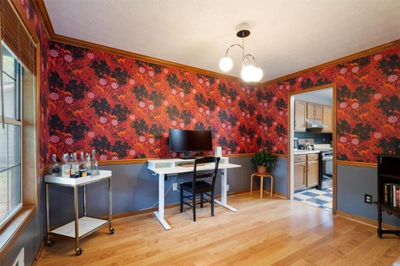 Image for property 385 Roswell Farms Road, Roswell, GA 30075