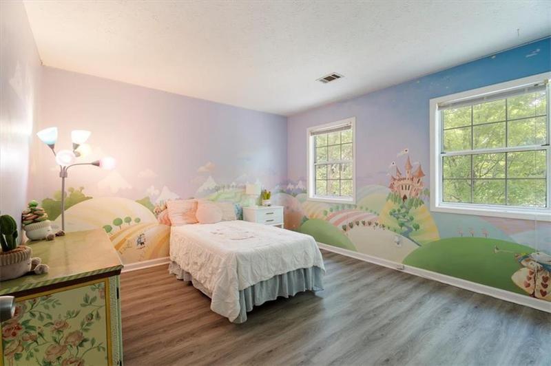 Image for property 385 Roswell Farms Road, Roswell, GA 30075
