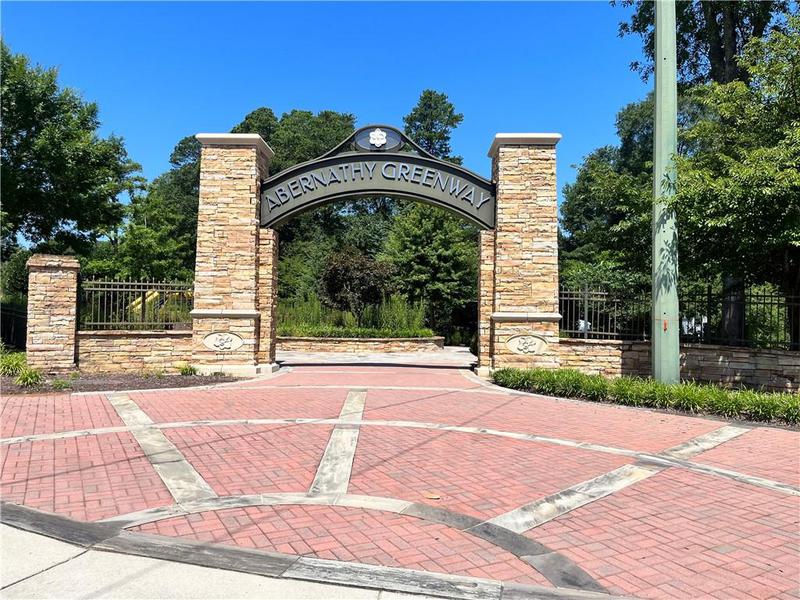 Image for property 6700 ROSWELL Road 13B, Atlanta, GA 30328