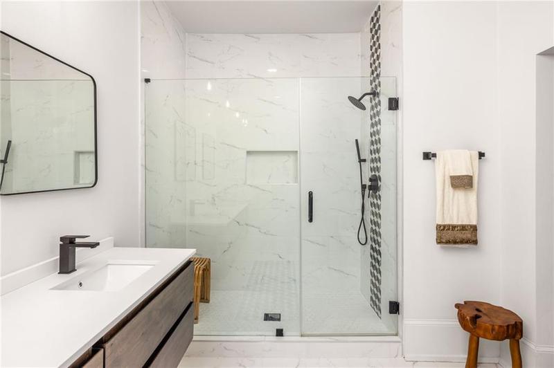 Image for property 1425 Oglethorpe Avenue, Atlanta, GA 30310