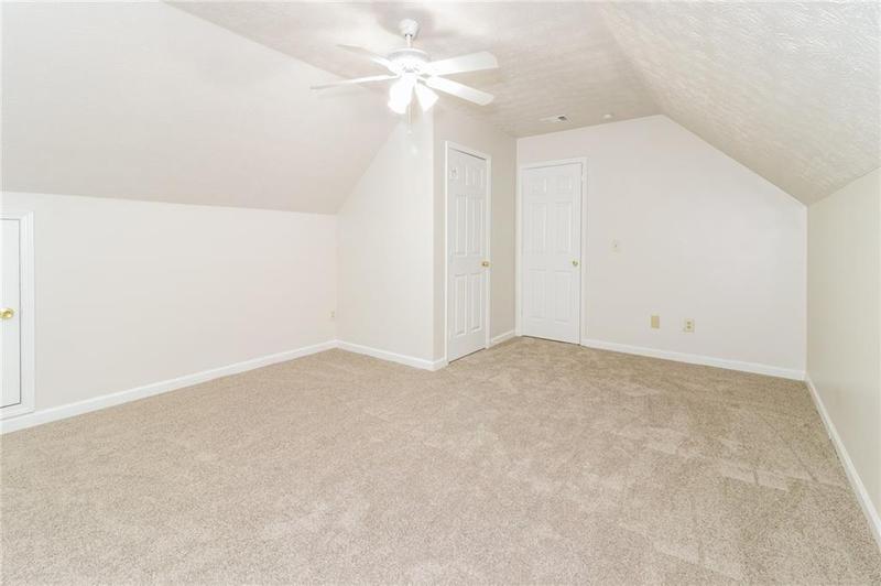 Image for property 5526 Chestnut Creek Lane, Flowery Branch, GA 30542