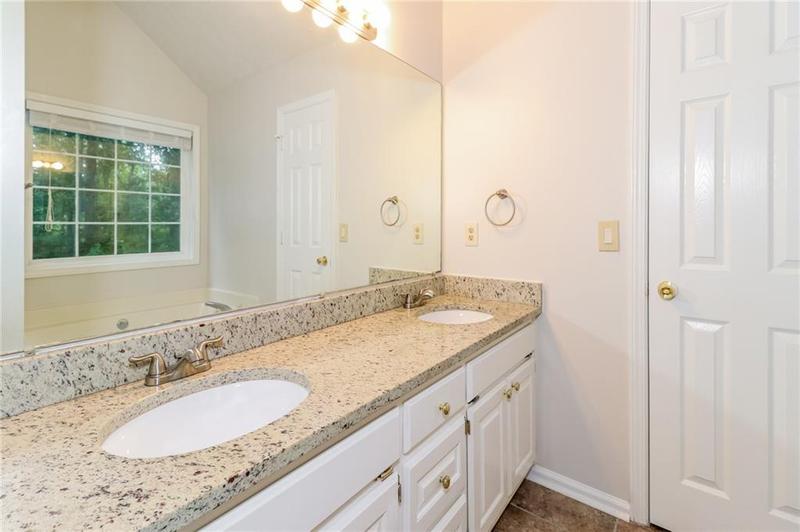 Image for property 5526 Chestnut Creek Lane, Flowery Branch, GA 30542