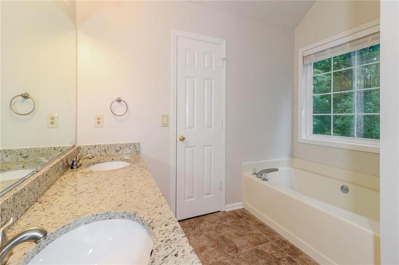 Image for property 5526 Chestnut Creek Lane, Flowery Branch, GA 30542