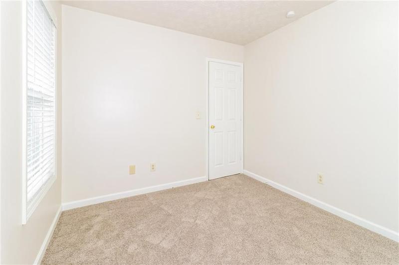 Image for property 5526 Chestnut Creek Lane, Flowery Branch, GA 30542