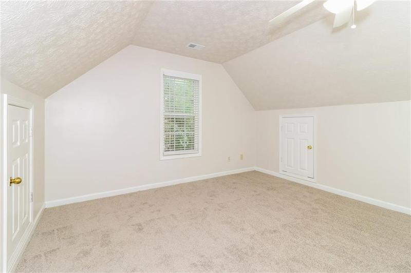 Image for property 5526 Chestnut Creek Lane, Flowery Branch, GA 30542