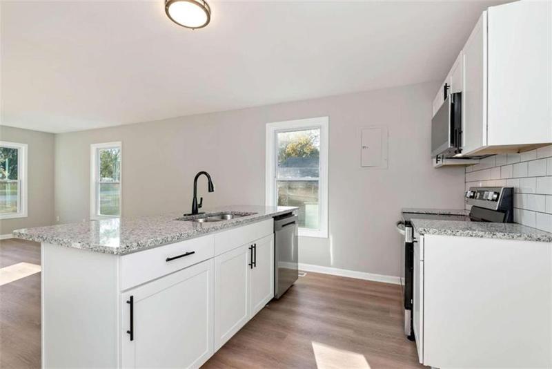 Image for property 124 Stark Street, Commerce, GA 30529