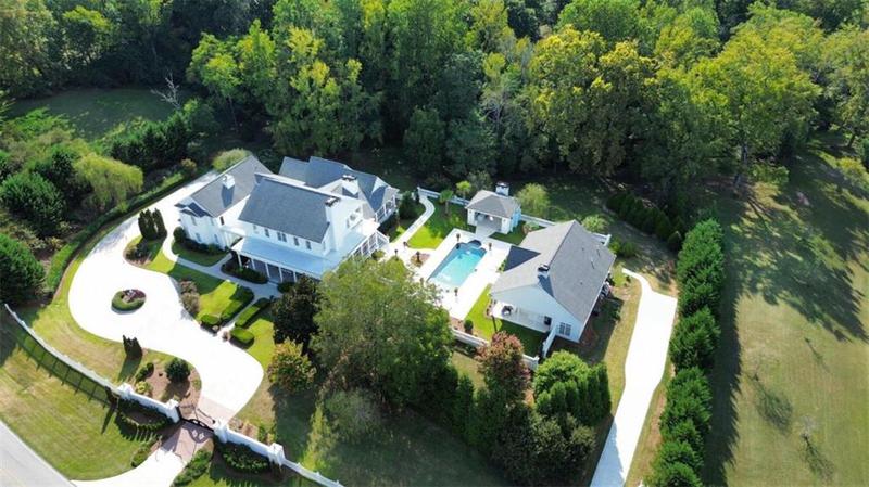 Image for property 132 Holsenbeck School Road, Winder, GA 30680