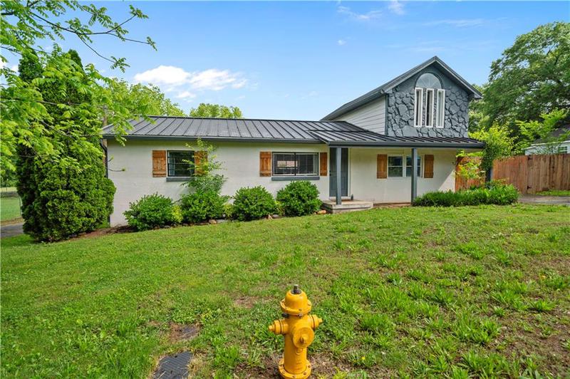 Image for property 12 Franklin Drive, Cartersville, GA 30120