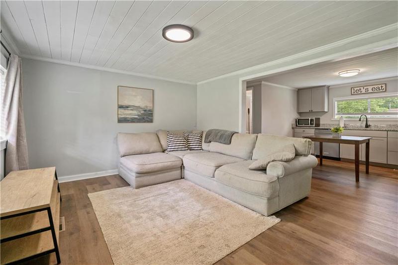 Image for property 12 Franklin Drive, Cartersville, GA 30120