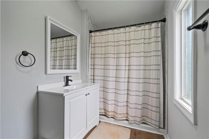 Image for property 12 Franklin Drive, Cartersville, GA 30120