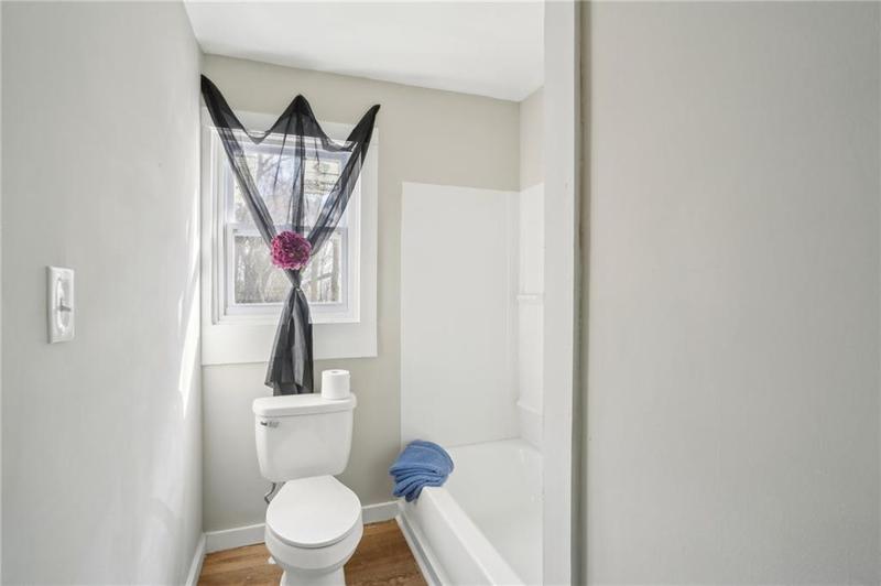 Image for property 23 Anderson Street, Cartersville, GA 30120