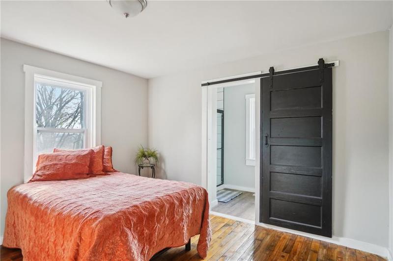 Image for property 23 Anderson Street, Cartersville, GA 30120