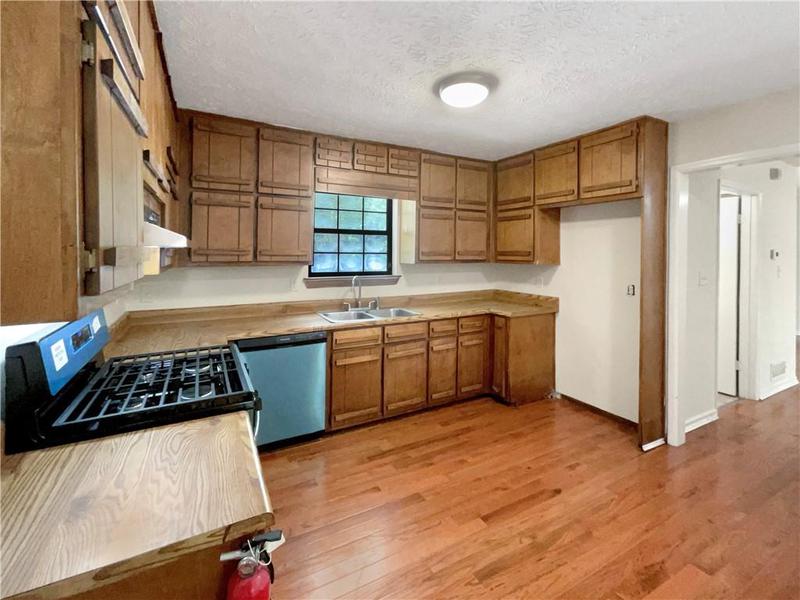 Image for property 109 Shannon Chase Lane, Fairburn, GA 30213