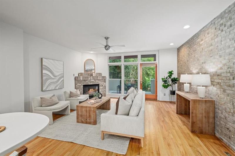 Image for property 1344 Fernwood Circle, Brookhaven, GA 30319